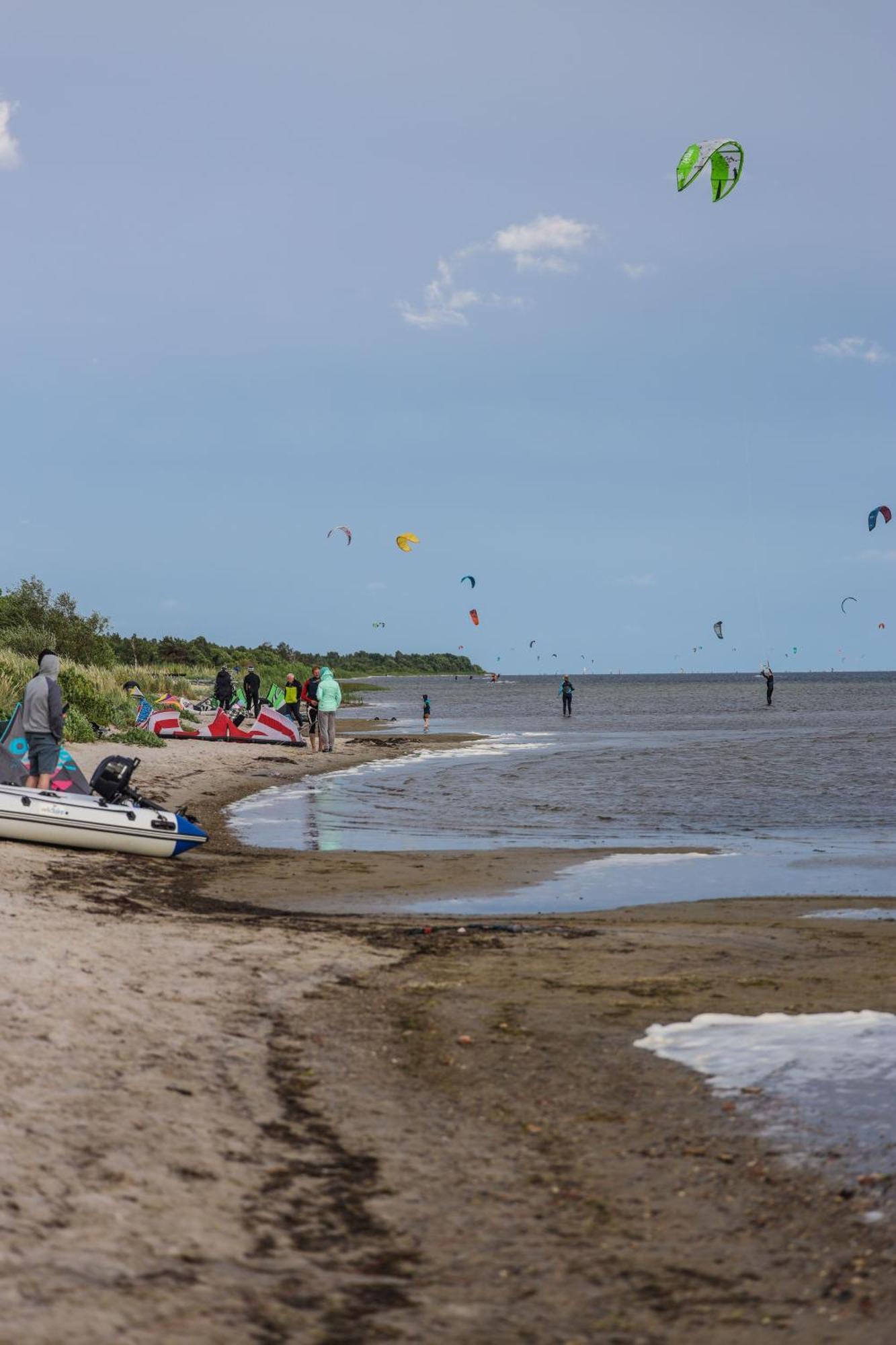 Klimatyzowane Surf - Maszoperia Sun4hel - Letnia Baza Snowshow Na Polwyspie Helskim Vandrerhjem Jastarnia